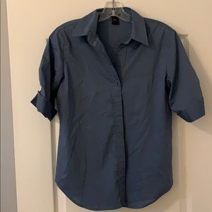 Ann Taylor button down dress shirt 6